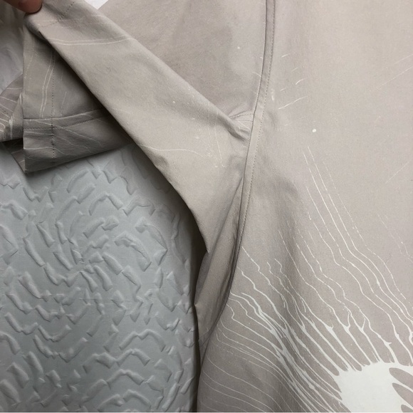 Lululemon Mark Healey Moon Drift Short Sleeve (SS) Shirt in Mohn Beige Tan White - Picture 12 of 16